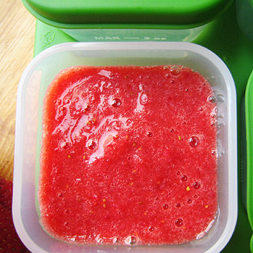 freeze strawberry puree